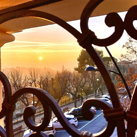 B&B Terrazza Sul Borgo モリアーノ エクステリア 写真